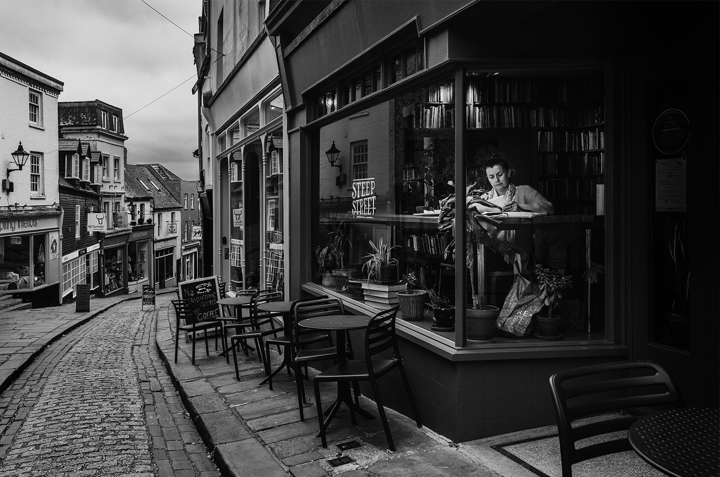 Black And White Two Color Abstract Contrast Splatter Background, Black,  White, Abstract Background Image And Wallpaper for Free Download, image size:1464x970