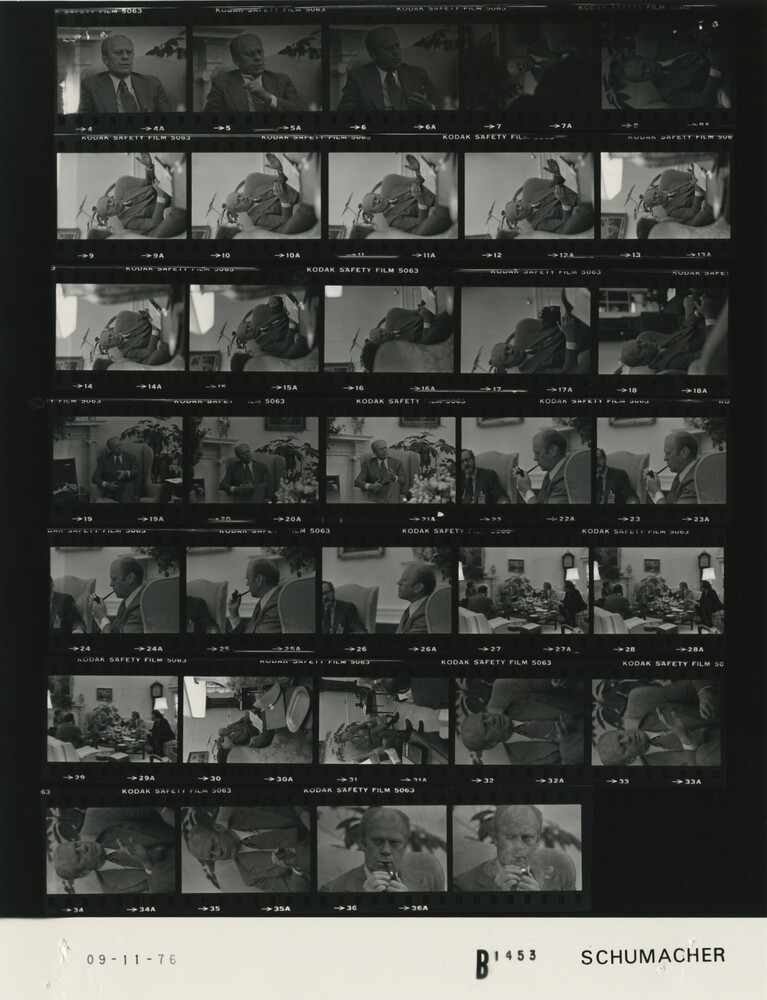 Психология неприязни к собственным фото: почему зеркало врет: A White House photographer's contact sheet from September 1976, every frame of one sequence laid out together. Most si