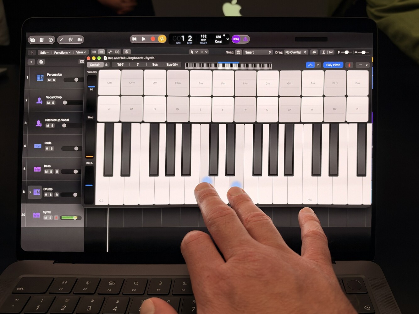Экранная клавиатура в Logic Pro Интерфейс виртуальной клавиатуры в приложении Logic Pro