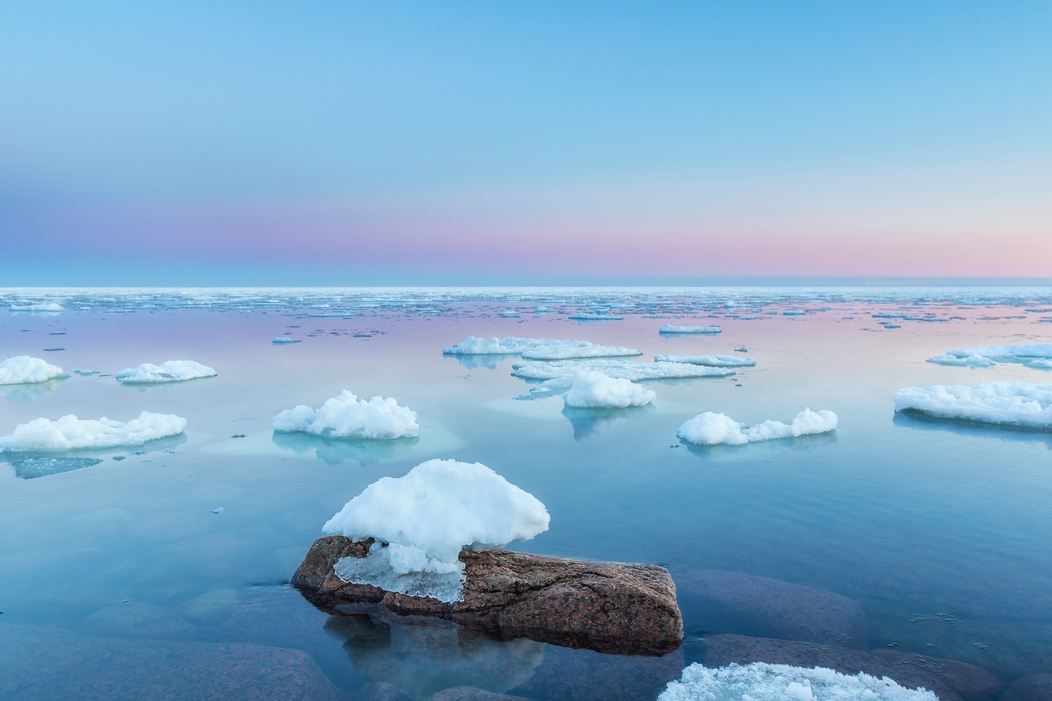View Untitled 4 by Jukka Pinonummi