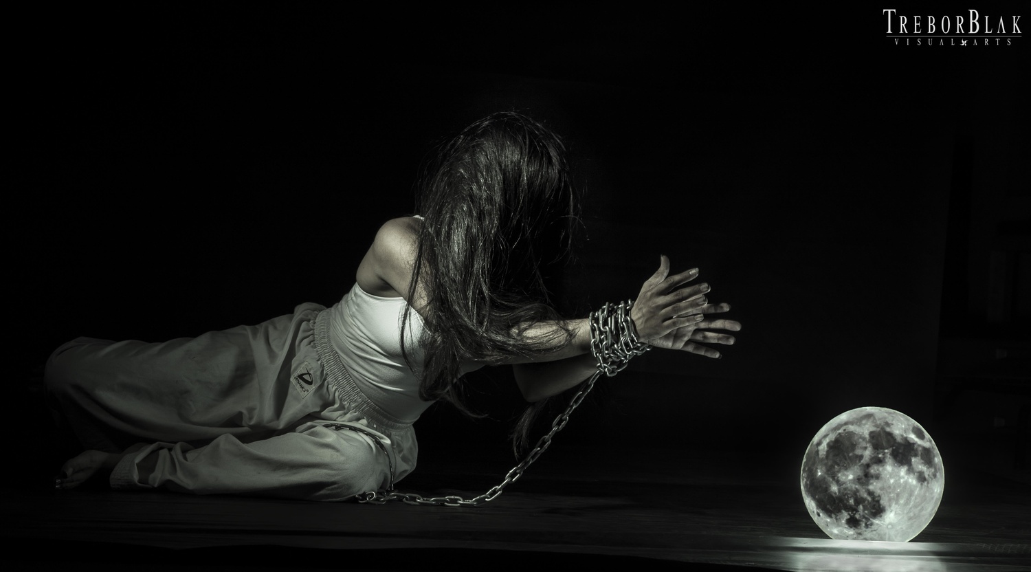 View Kyojin Series by Roberto Perez
