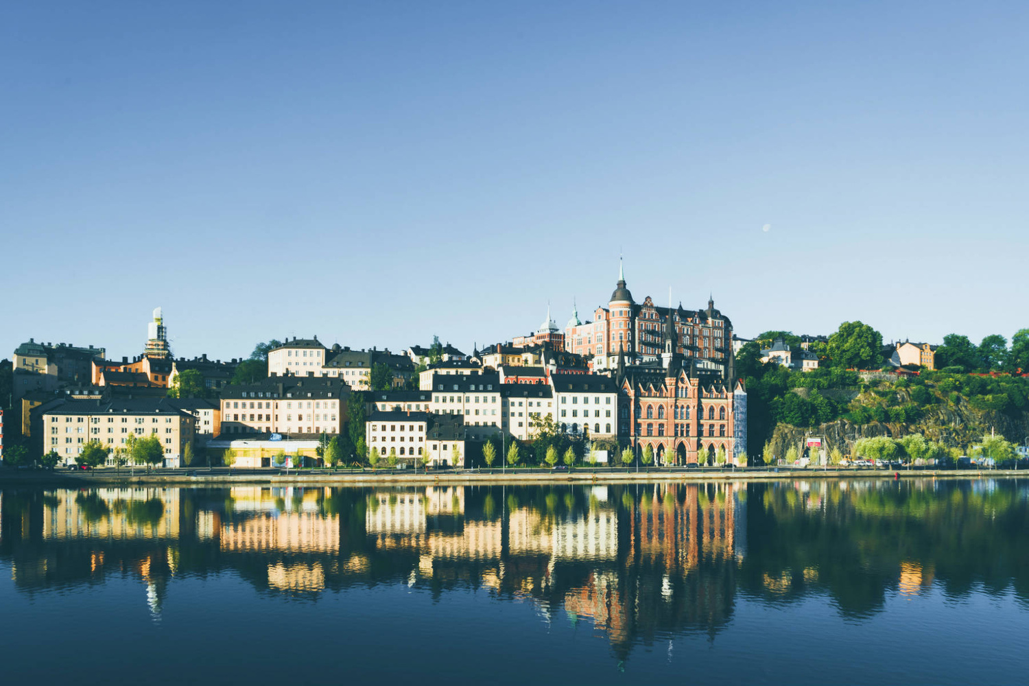 View The Best Waterfront Home Property by Anrich Grey