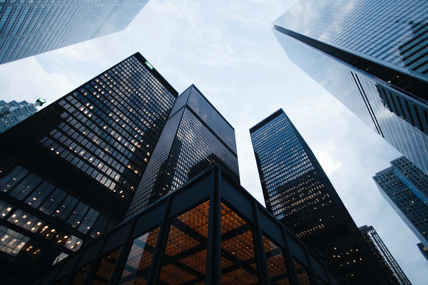 View Top 7 real estate blogs you should follow in 2018 by Anrich Grey