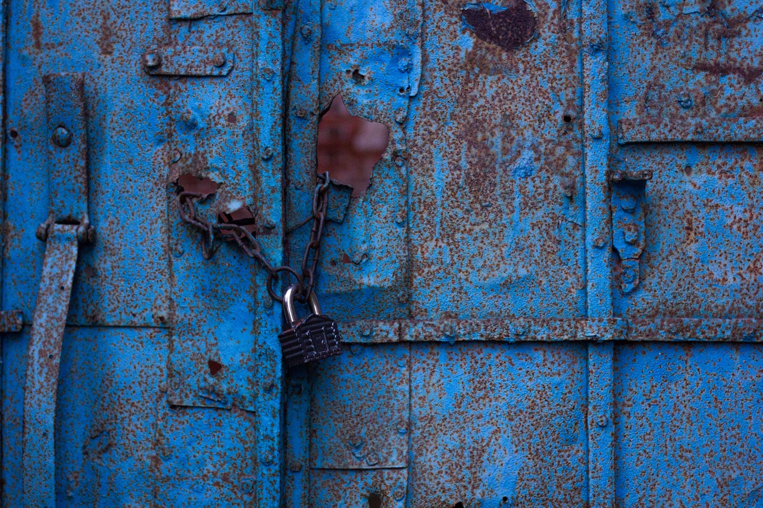 View Locked by Julia Yolshina