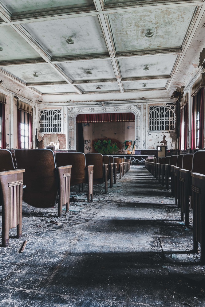 View Untitled 8 by Justin Curtis