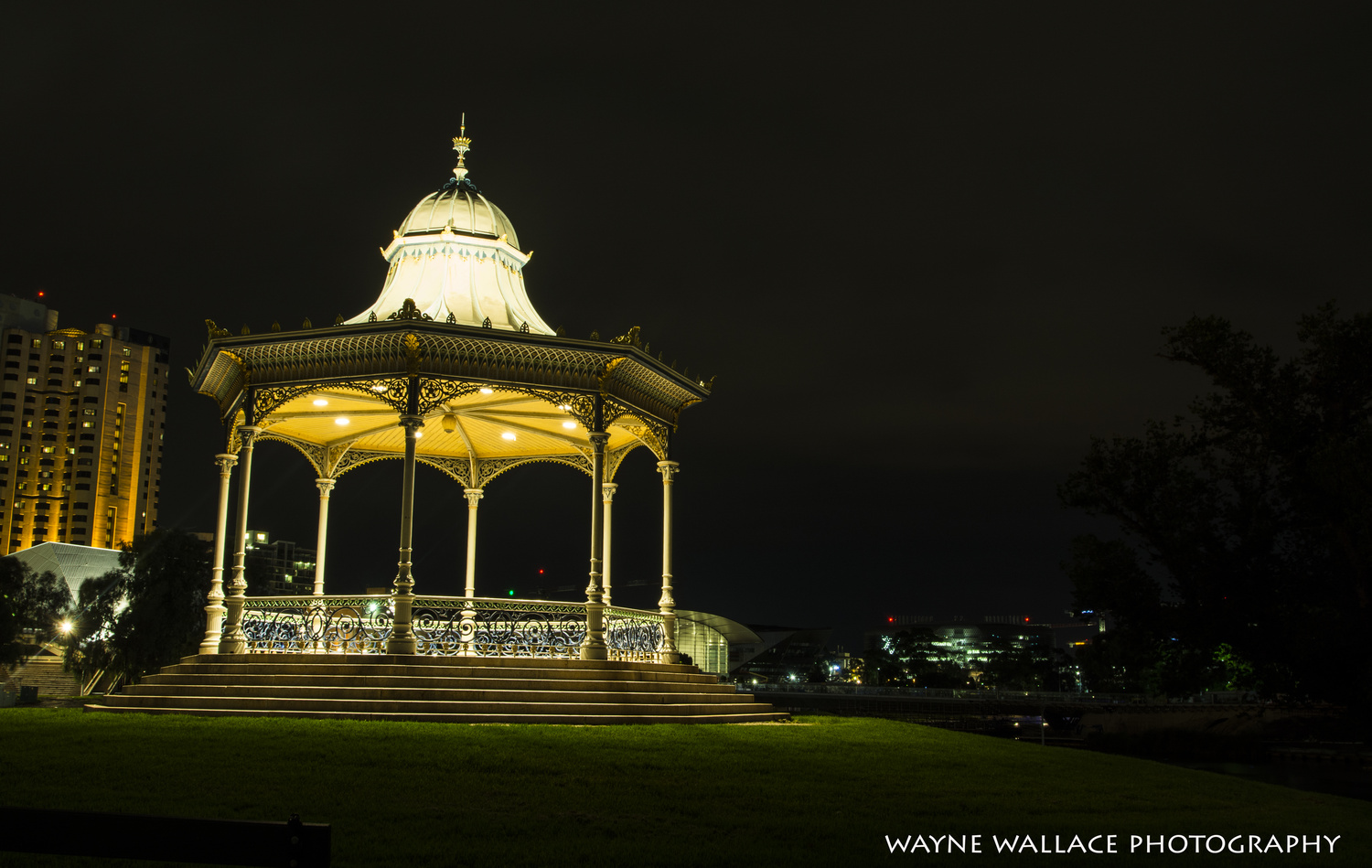 View Adelaide Rotunda by Wayne Wallace