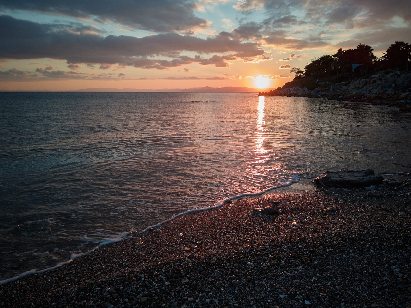 View Charming sunset reflections by Didier Ilewski