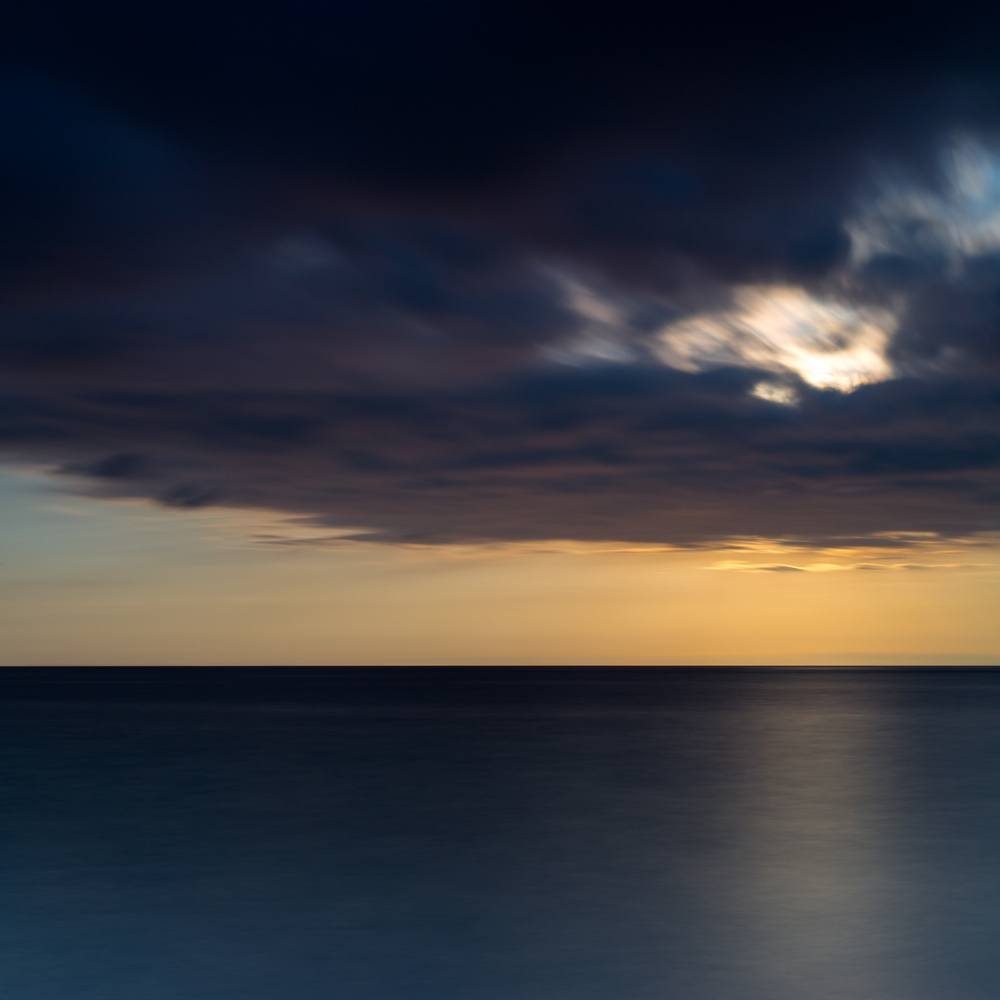 View Cloudy sunset by Thomas Vervest