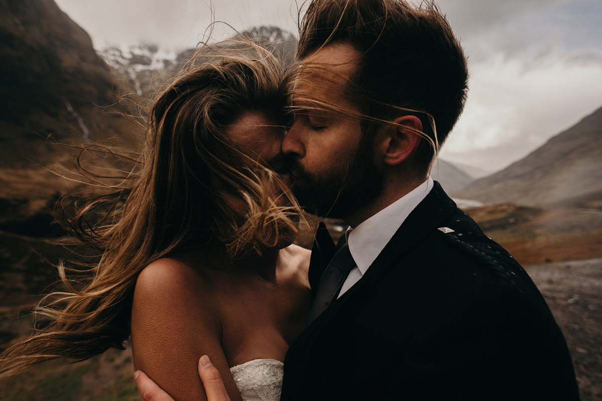 View windy iceland wedding by Nat Kontraktewicz