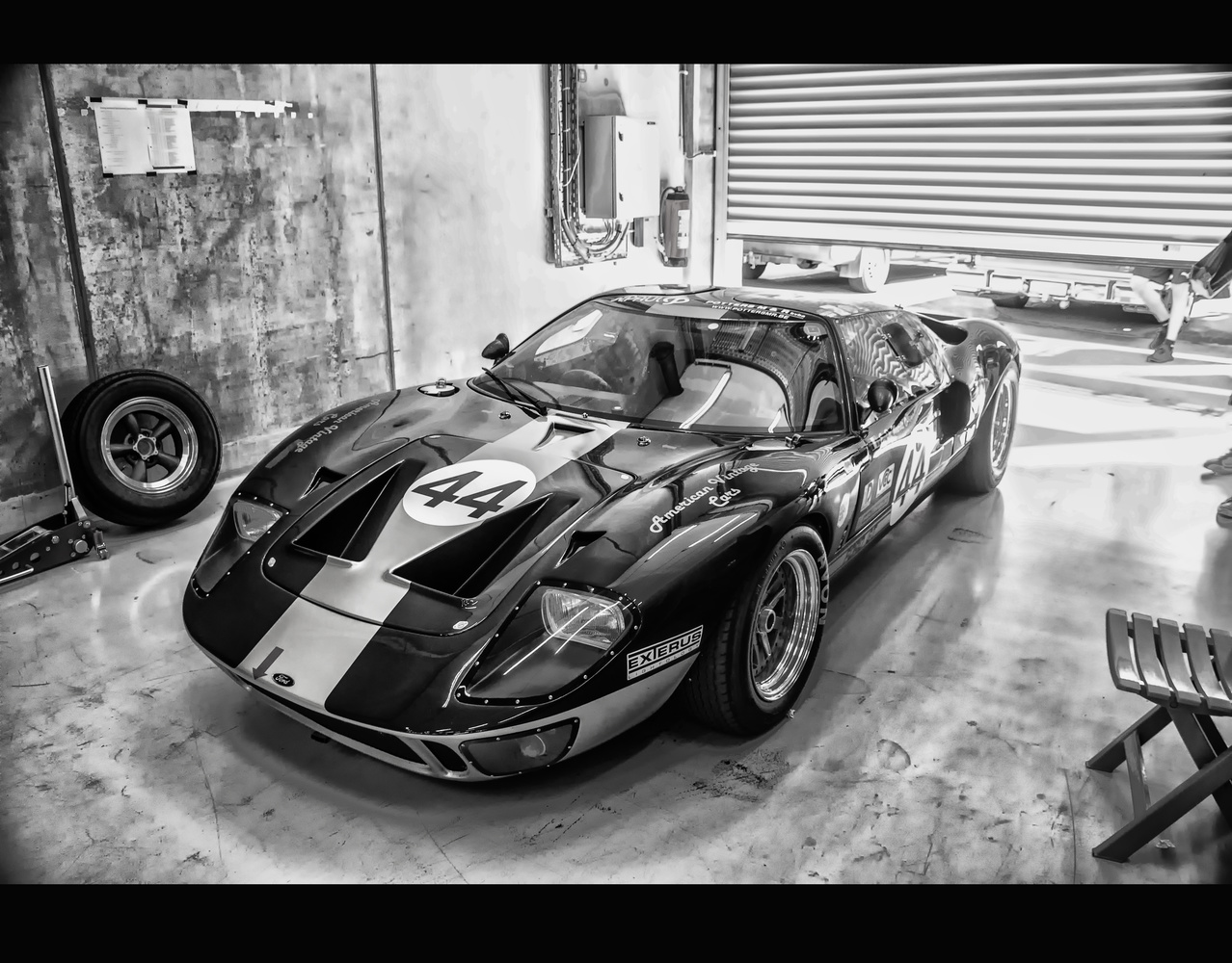 View Classic Ford GT by Henk van der Hulst