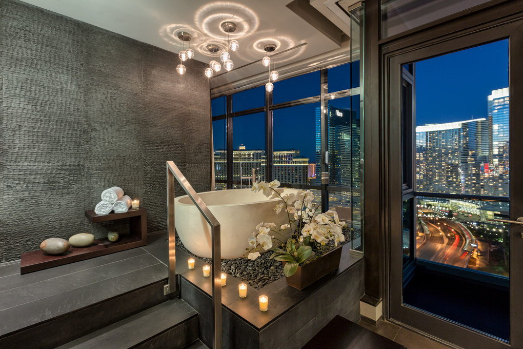 Luxury Bath Las Vegas Highrise Condo Fraser Almeida on Fstoppers