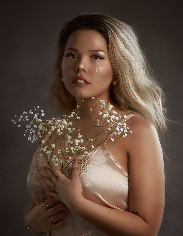 on-my-own-beth-moore-on-fstoppers