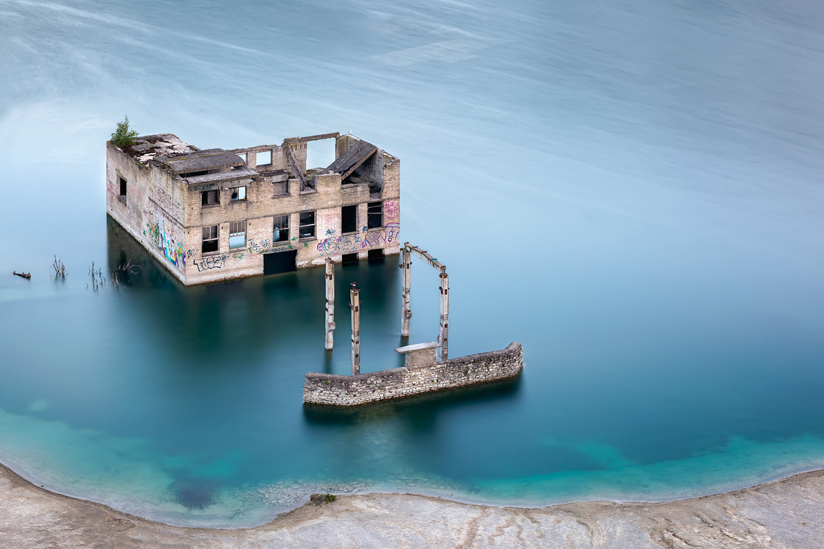 View Untitled 4 by Imre Aunapuu