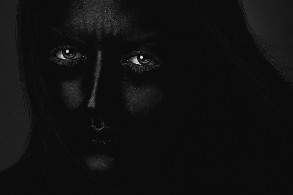 Eyes in Dark Farbod Green on Fstoppers