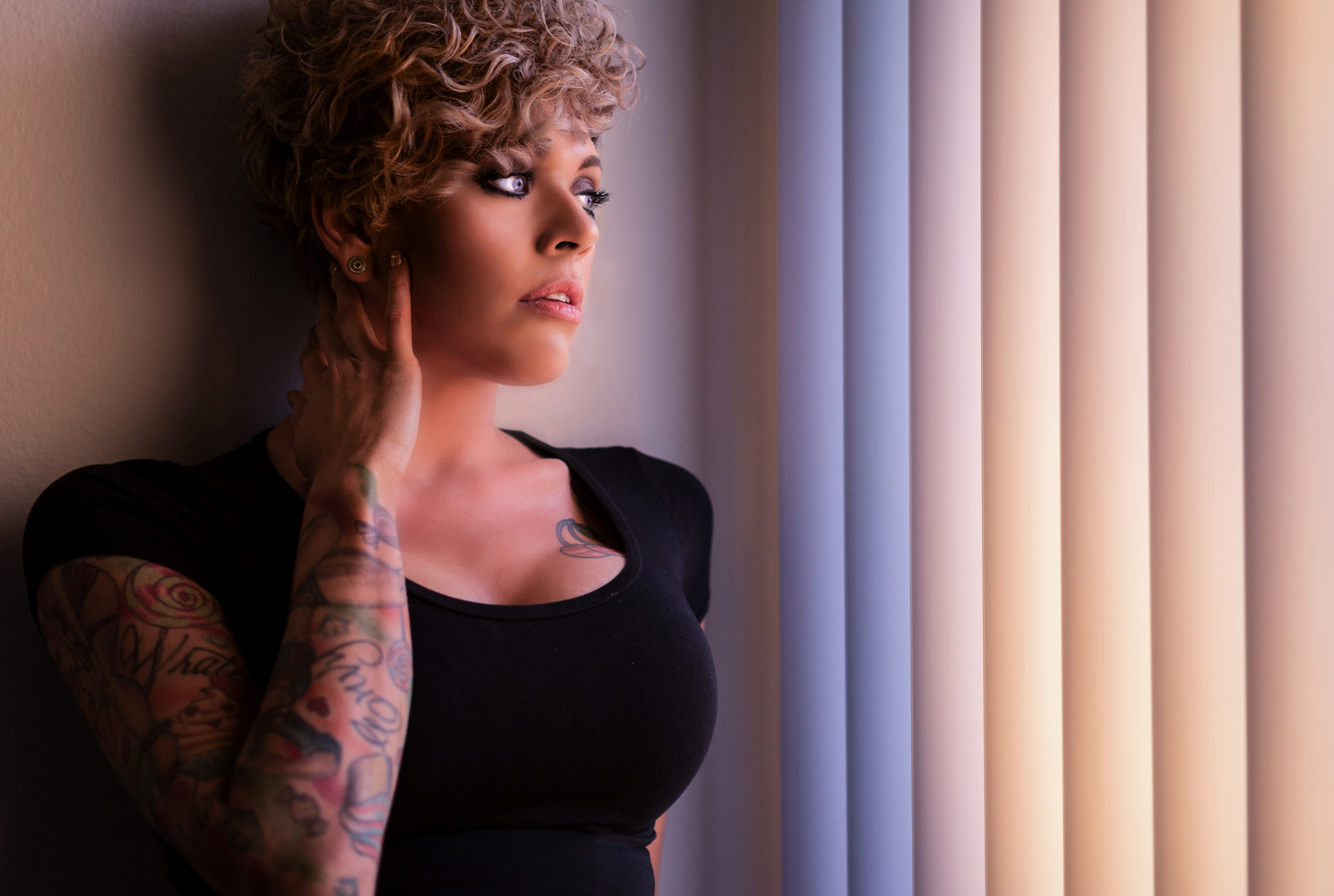 View Karah window light by Travers Bell