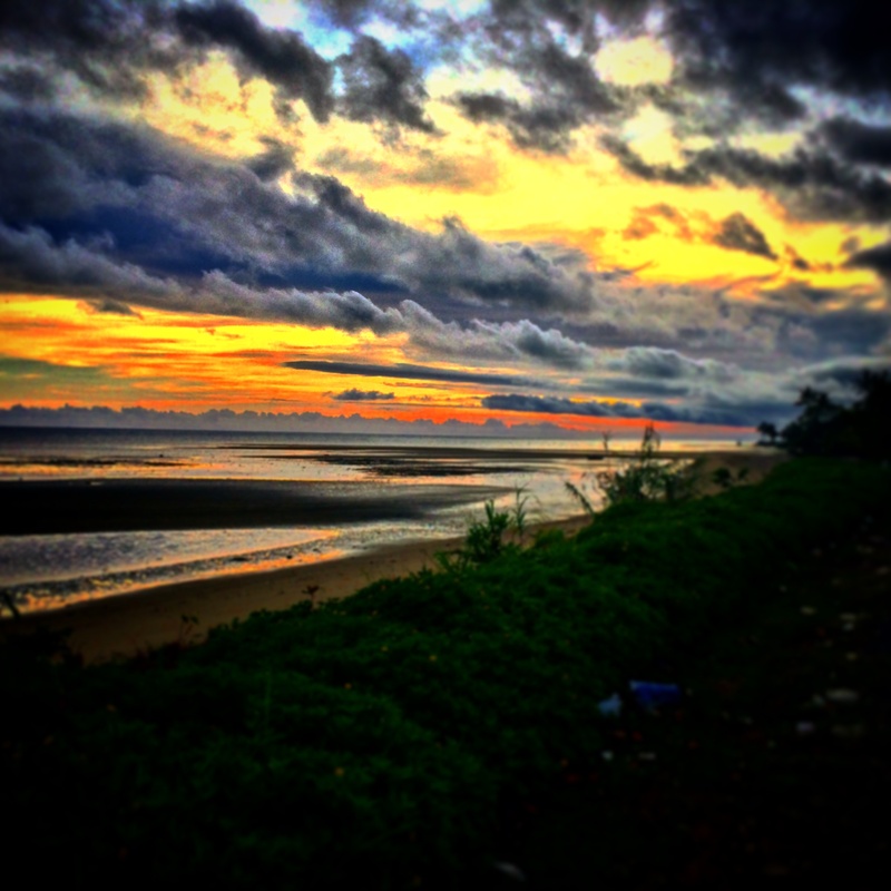 View Fijian sunset by Mouin Muzaffar
