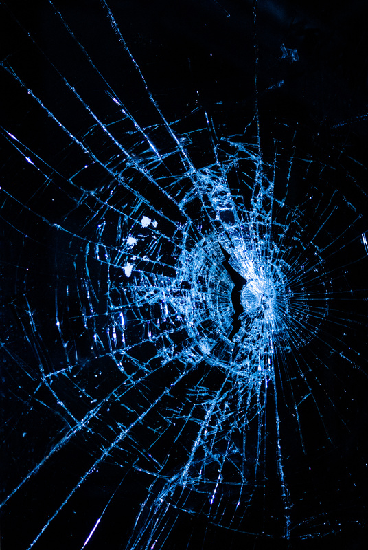 View Glass spider by Matthieu Hilckmann