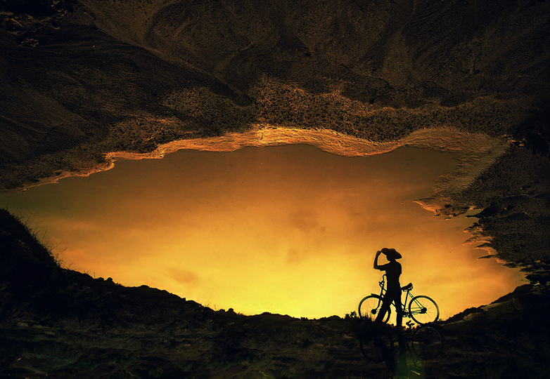 Awesome Silhouette Portraits At Sunset
