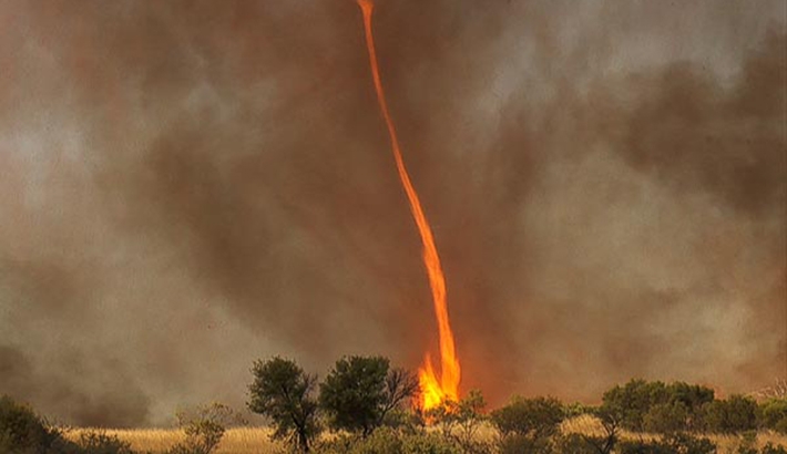 8 Incredible Photographs Of Fire Tornadoes