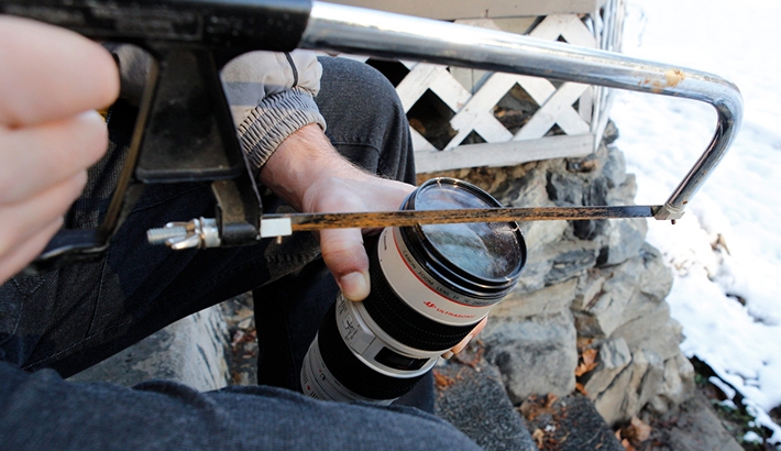 Canon's Terrifying Recommended Way to Remove a Stuck Filter