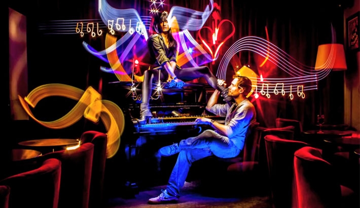 The Incredibly Intricate Light Painting of Vincent Bruno