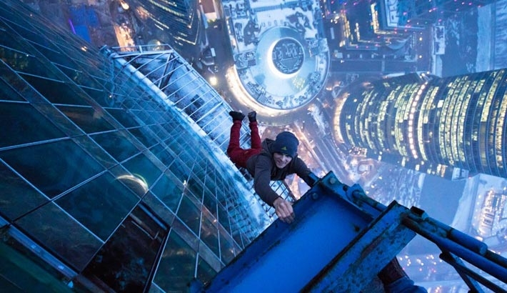 Death Defying Photos Of Mustang Wanted