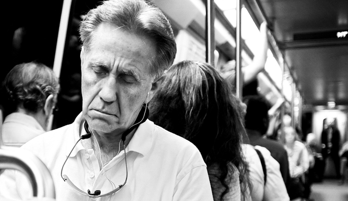 'Sleep in Transit' Interview With Portrait Photographer Willis Bretz
