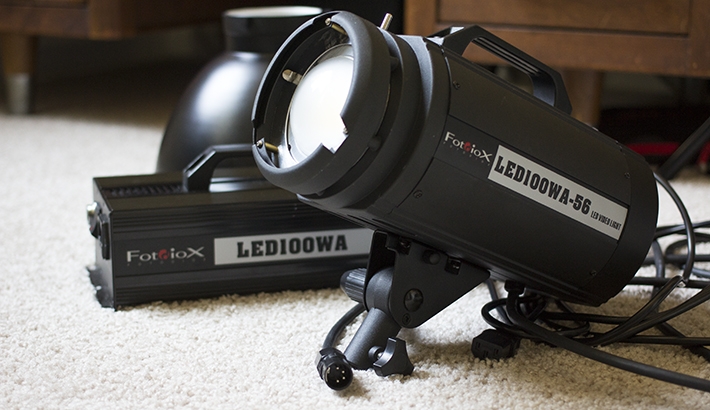 Review: Fotodiox's LED is a Modular Monobloc-Style Video Light Worth Having