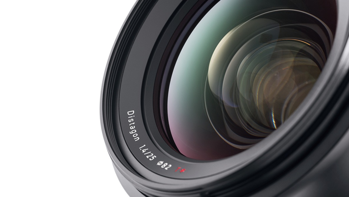 ZEISS Unveils High-Speed DSLR Lens: ZEISS Milvus 1.4/25