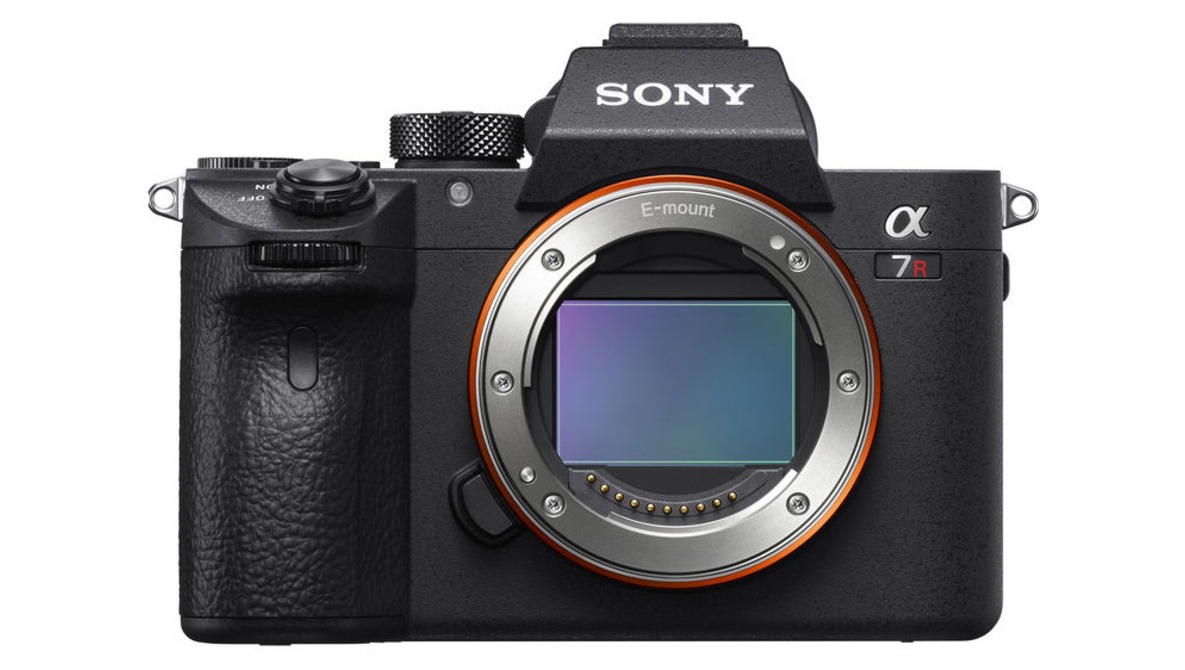 Sony Warns of File Loss Bug on a7R III and a7 III