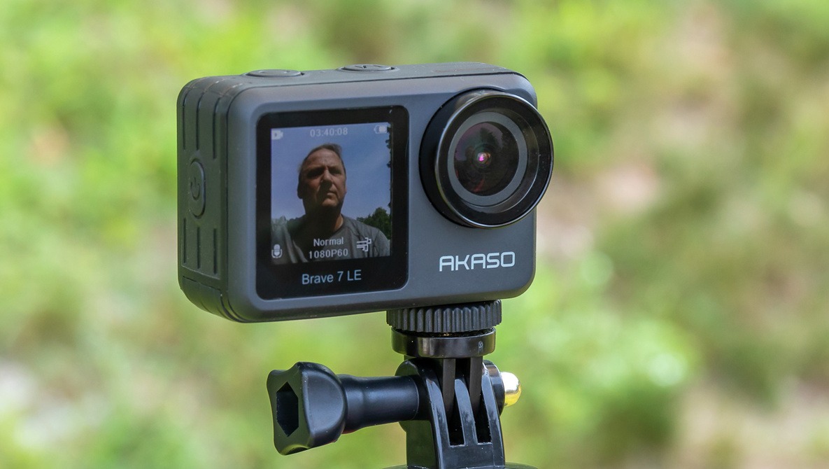 Fstoppers Reviews the Akaso Brave 7 LE Action Camera