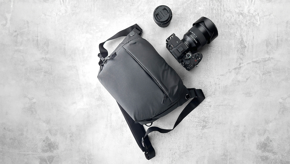 Peak Design Sling 10 Peak Design Everyday Sling (10L, Charcoal