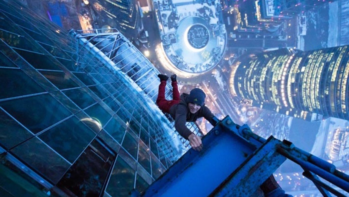 Death Defying Photos Of Mustang Wanted