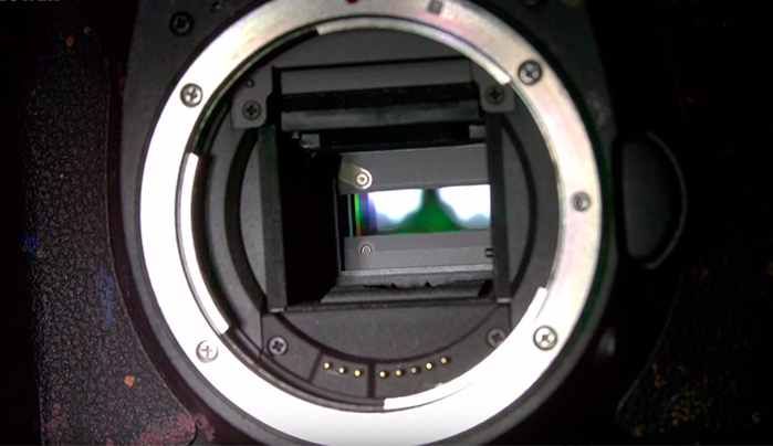 Super Slow Motion Shows How an SLR Camera Shutter Works