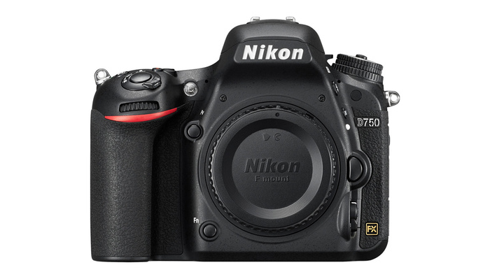 Nikon D760 Rumored for 2019
