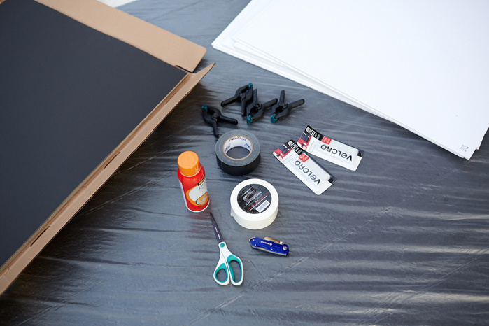 A Step-by-Step Guide to Making Your Own Portable V-Flats | Fstoppers