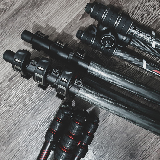 A Beginner Photographer’s Guide to Choosing the Right Tripod for Your