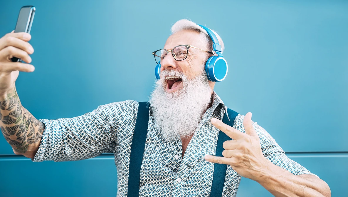 Critique the Community: Portraits of Senior Citizens