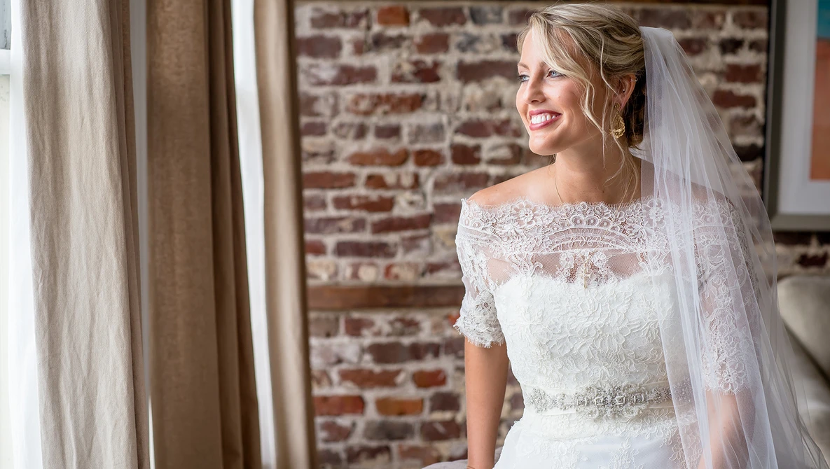 Critique the Community: Wedding Imagery