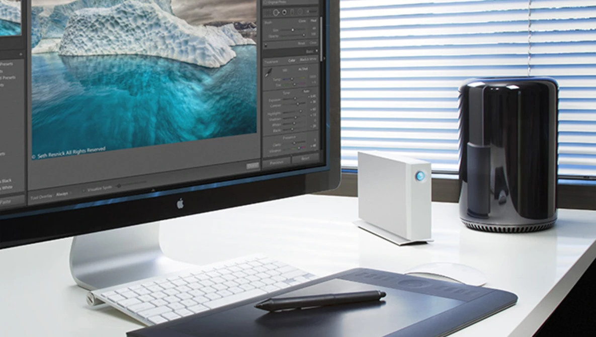 Watch d2 Thunderbolt™ 2 on YouTube.