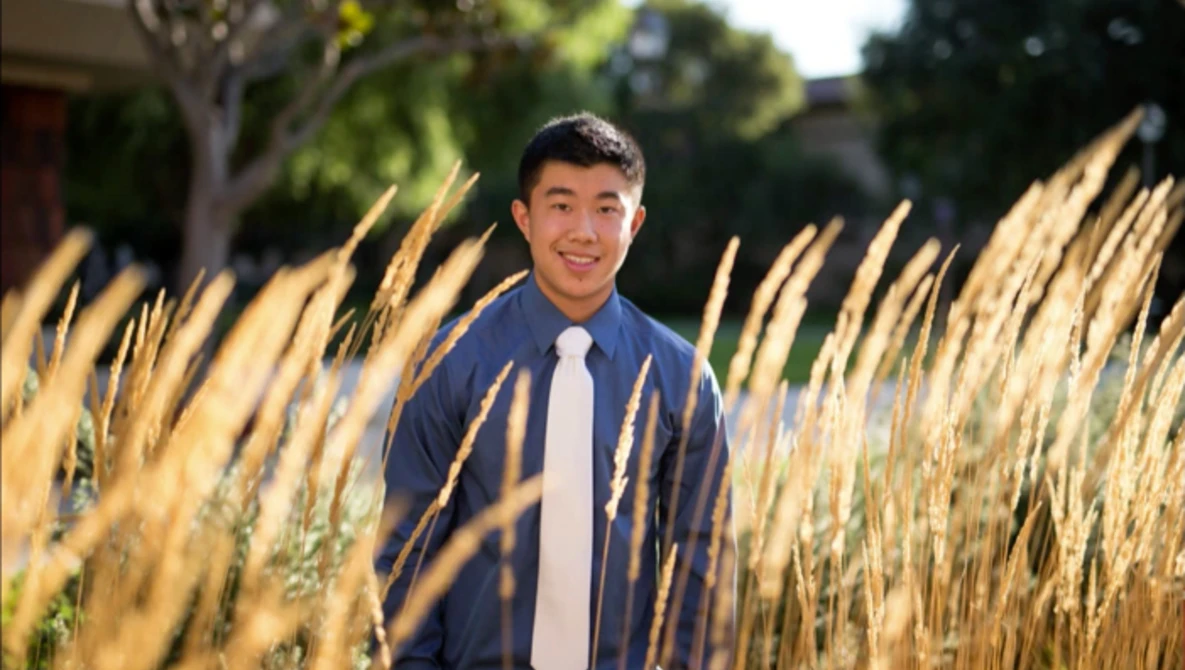 Watch How To Take Great High School Senior Portraits with Jeff Cable on YouTube.