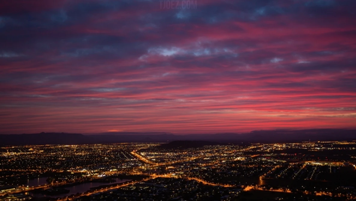 Watch Australian Skies - A 12 month timelapse journey (in 4K) on YouTube.