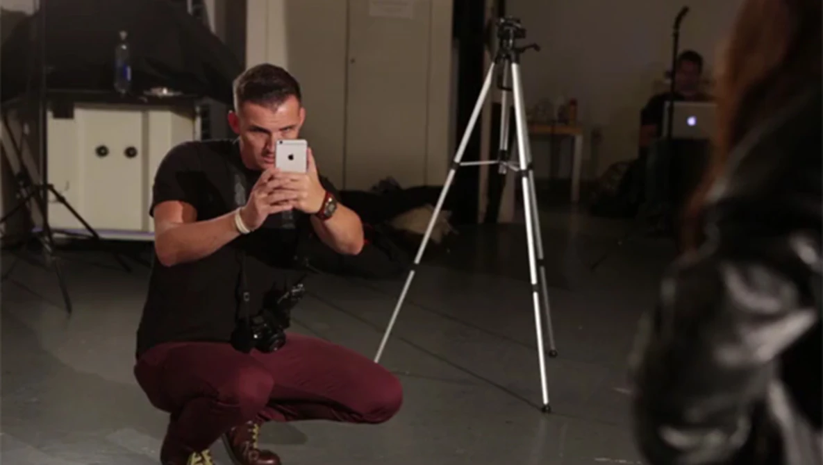 Watch Tric: the first wireless flash trigger for iPhone on YouTube.