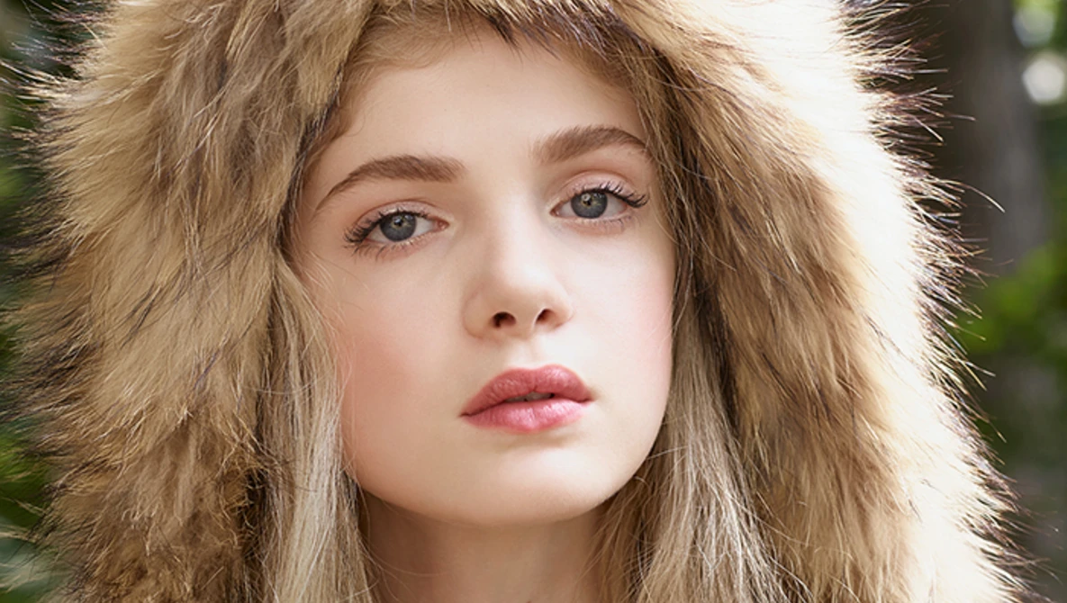 Watch Illuminating the Face on Location. With Peter Hurley. on YouTube.