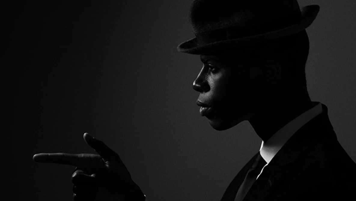 Watch 1 Speedlight Dramatic Profile Portrait with Jeff Rojas and Rogue Flash Bender 2 on YouTube.