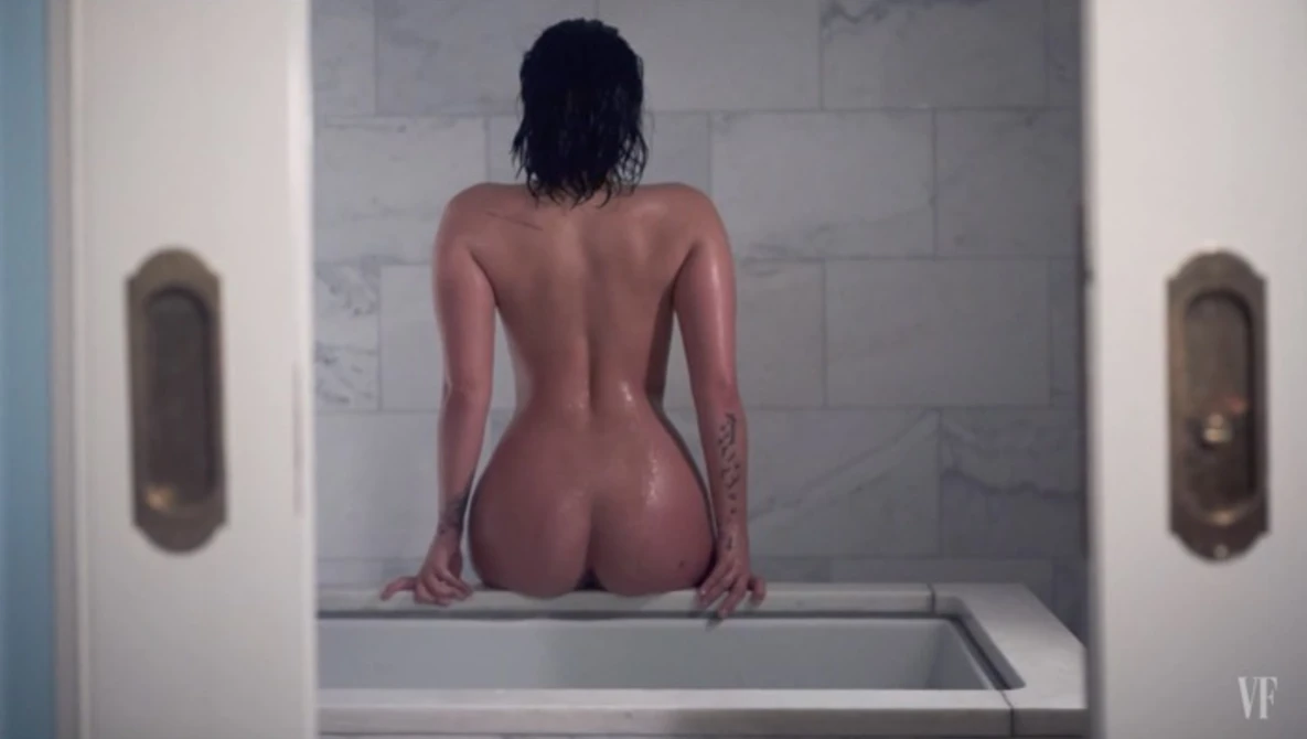 Watch Demi Lovato Explains Her Nude, No-Makeup Photo Shoot | Vanity Fair on YouTube.