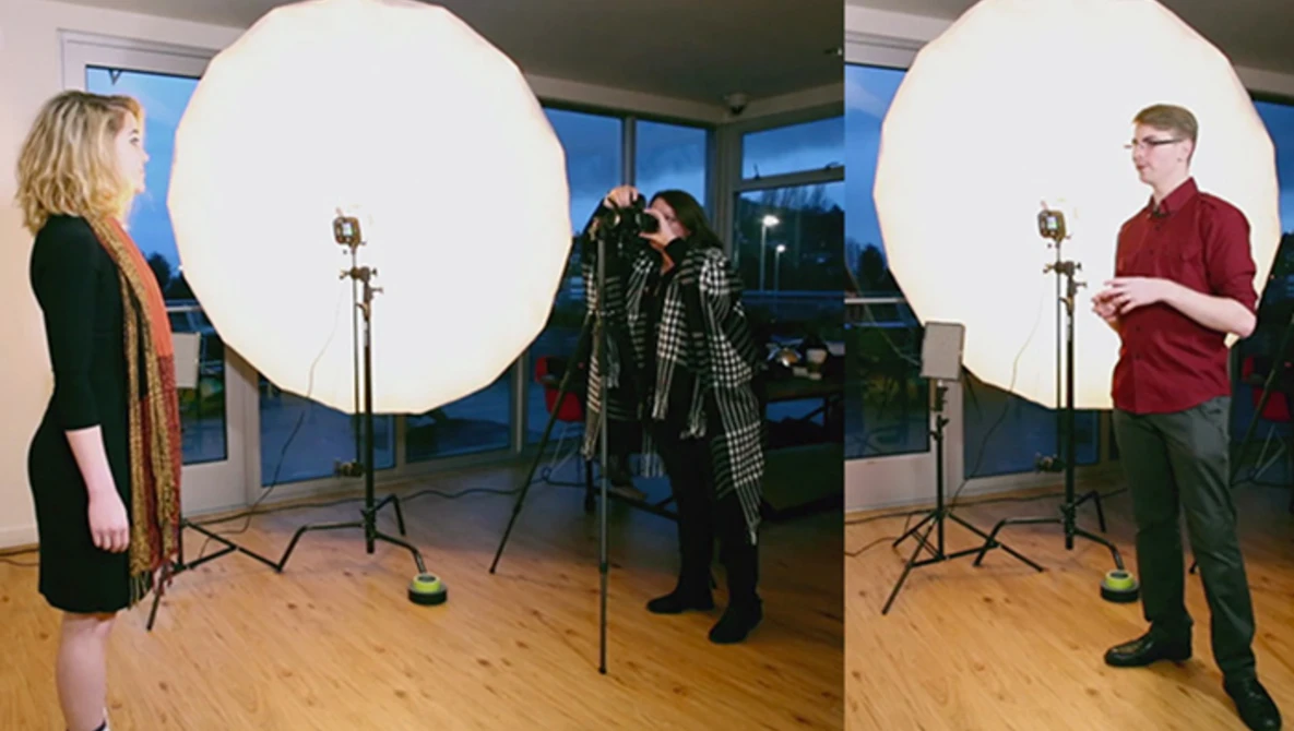Watch Fake vs Full Time Photographer: Can you tell the difference? (Headshot Challenge) on YouTube.