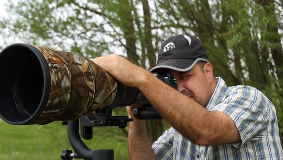Watch Long Lens Tripod Technique on YouTube.