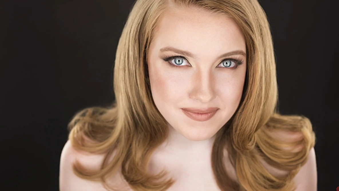 Watch DIY Photography LED Studio Lights for Portraits & Headshots - DIY Kino Flo Lights  - Diy Lighting on YouTube.