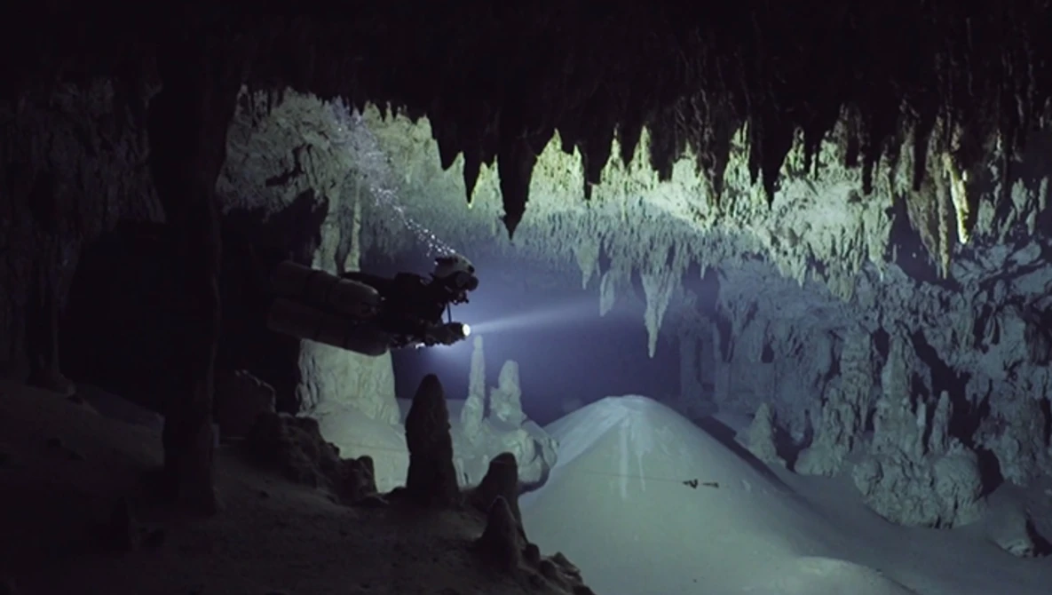Watch Cave Diving El Toh - Yucatan on Vimeo.